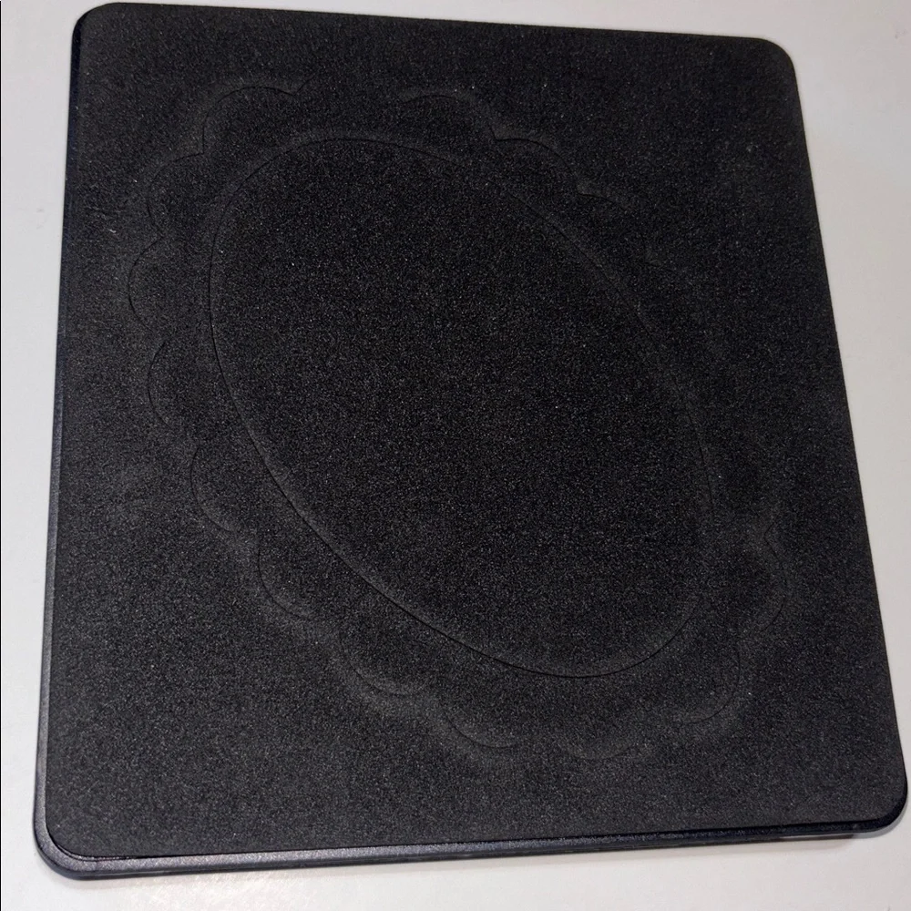Sizzix FRAME OVAL SCALLOP